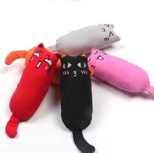 NUXIE® Plīša rotaļlieta kaķiem, pīkstoša + kaķu mētelis 15cm